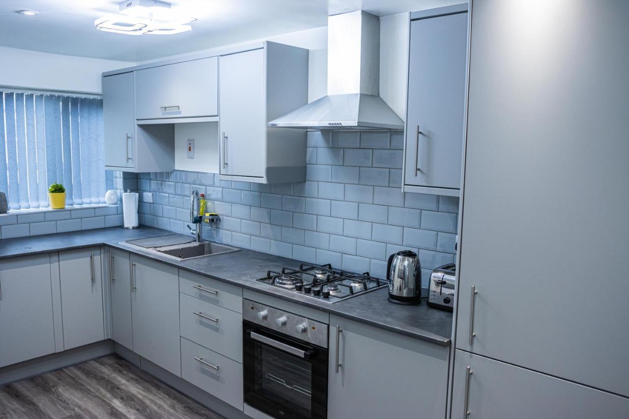 Lush Lodge -Home Away In Telford, For Contractors, Families, Group Of Friends, Long Term Stays Exteriér fotografie