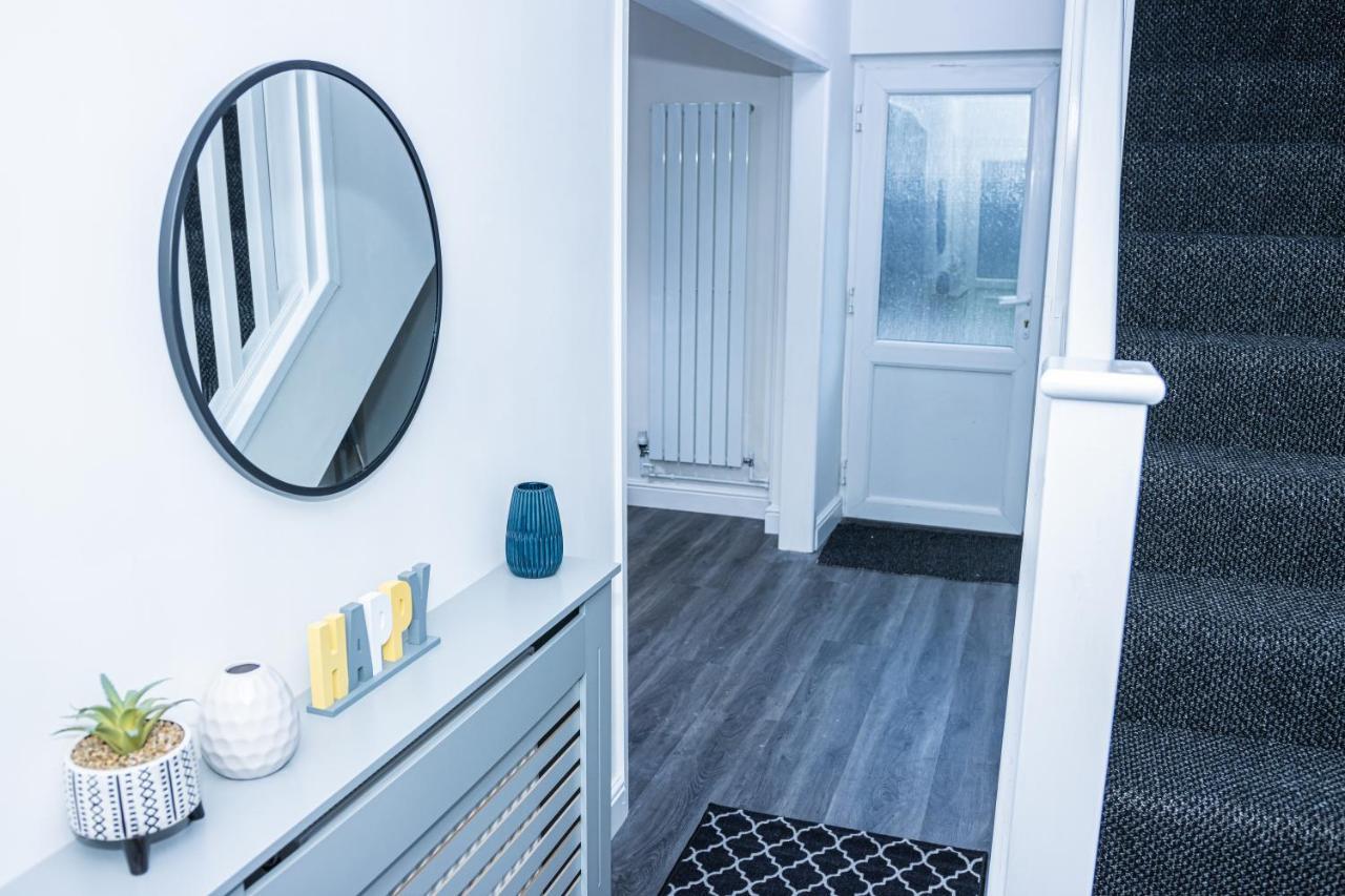 Lush Lodge -Home Away In Telford, For Contractors, Families, Group Of Friends, Long Term Stays Exteriér fotografie