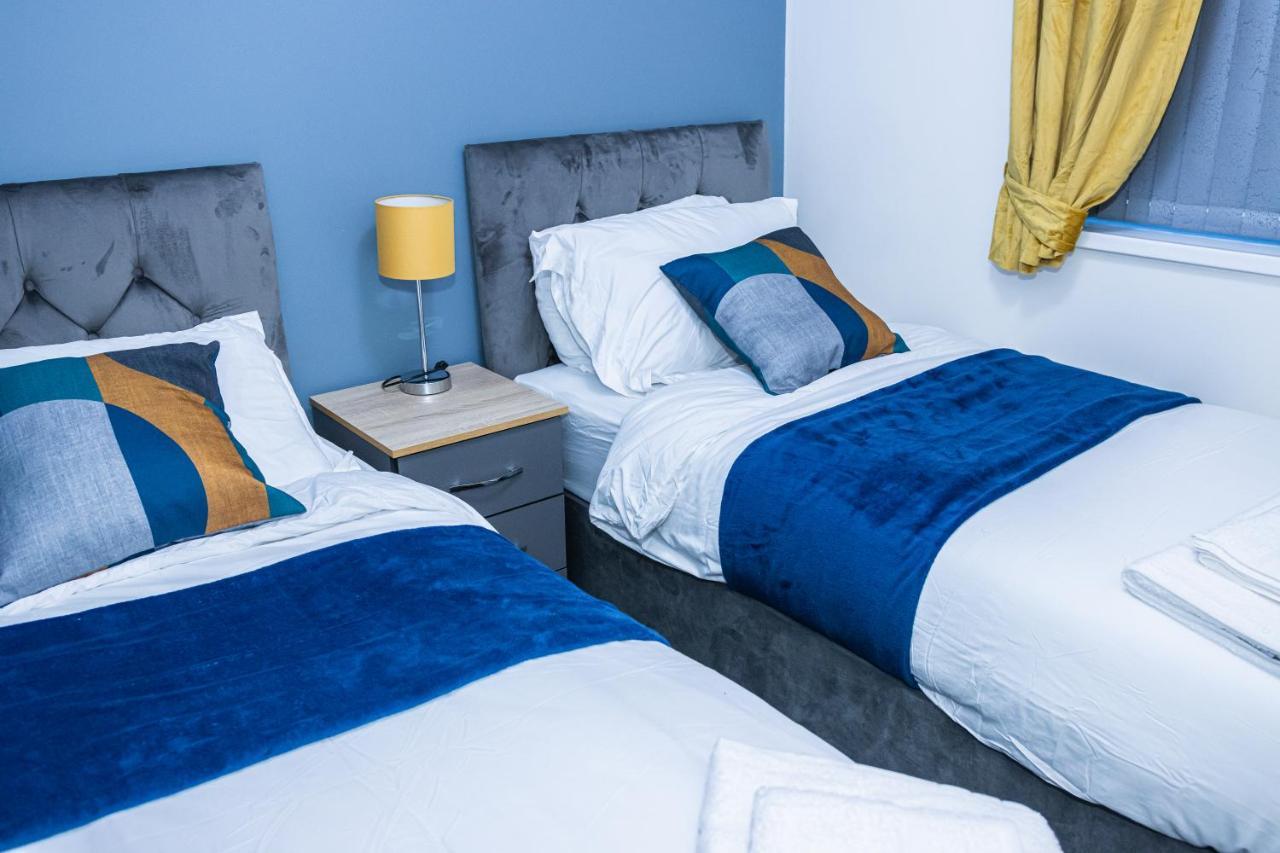Lush Lodge -Home Away In Telford, For Contractors, Families, Group Of Friends, Long Term Stays Exteriér fotografie